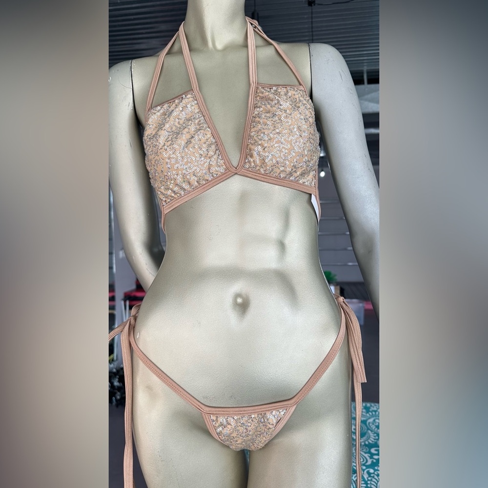 Exotic Dancewear 2Pc Sequin Set